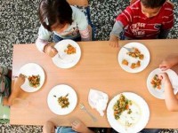 Andalucía mantendrá las 3 comidas en los colegios