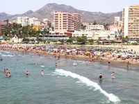 El Ayuntamiento de Benalmádena pone en marcha la regeneración de playas