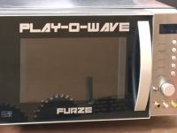Un youtuber crea Play-o-wave, híbrido entre microondas y consola de videojuegos